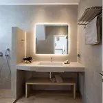Vila Spitarona Town House - Largest In The Center Mykonos Town