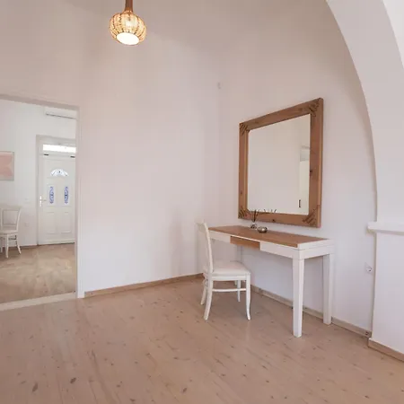 فيلة Spitarona Town House - Largest In The Center