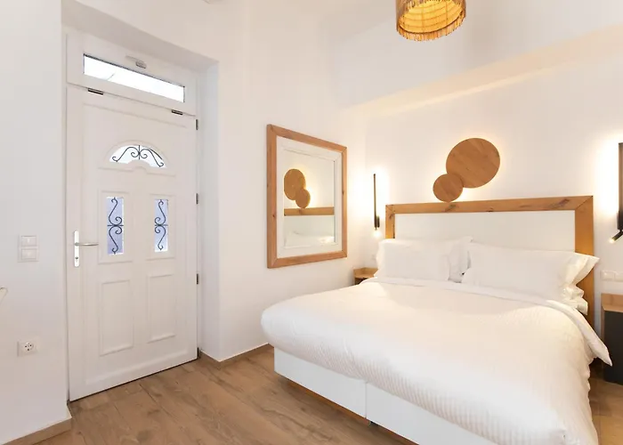 Villa Spitarona Town House - Largest In The Center *